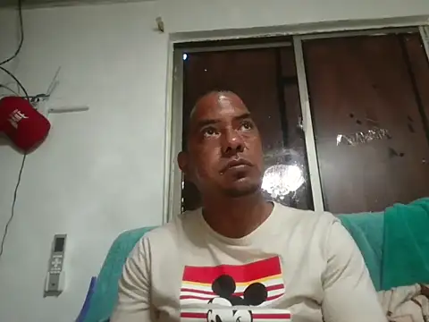 Quillero18 online show from February 12, 2026, 4:46 pm