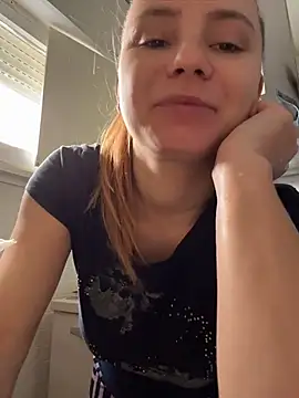 Snapshot of AlessiaandJay chatting on April 23, 2026, 8:35 am AlessiaandJay online show from April 23, 2026, 8:35 am