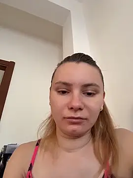 Snapshot of AlessiaandJay chatting on April 24, 2026, 7:55 am AlessiaandJay online show from April 24, 2026, 7:55 am