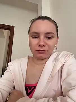 Snapshot of AlessiaandJay chatting on May 14, 2026, 7:37 am AlessiaandJay online show from May 14, 2026, 7:37 am