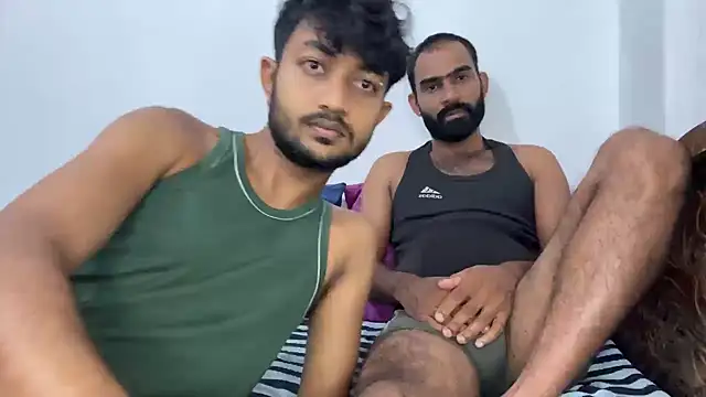 DesiDaddyandSon online show from May 7, 2026, 2:17 am