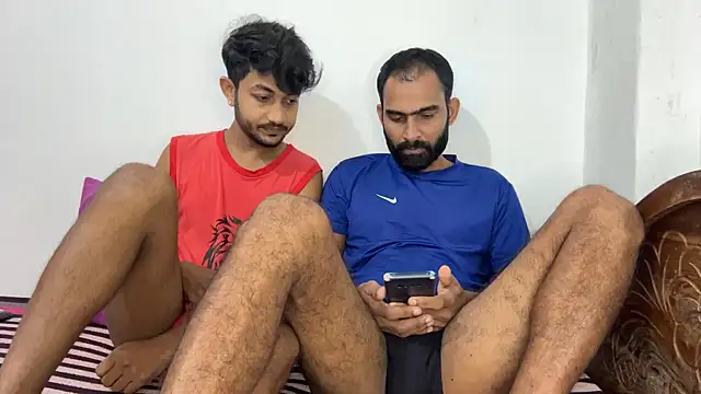 Snapshot of DesiDaddyandSon chatting on May 14, 2026, 2:29 am DesiDaddyandSon online show from May 14, 2026, 2:29 am