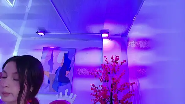 Chloe dolly online show from March 29, 2026, 11:43 am