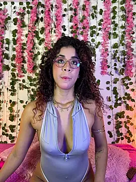 Woo isDaphne online show from February 19, 2026, 11:01 pm