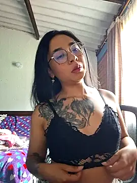 Zafira glow online show from February 11, 2026, 8:25 pm