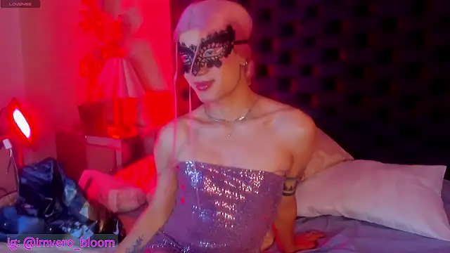 VeronikaBloom  online show from March 25, 2026, 3:23 am