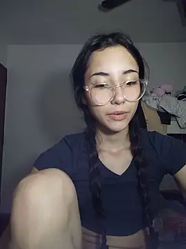 Snapshot of isaaabelaaa chatting on May 6, 2026, 10:37 pm isaaabelaaa online show from May 6, 2026, 10:37 pm