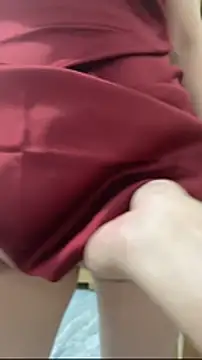 huyenzz online show from April 2, 2026, 3:42 pm