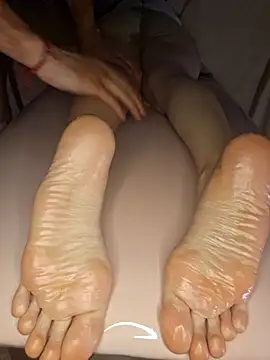 VelvetSolez online show from February 17, 2026, 6:43 am