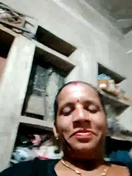 Snapshot of Anitarakkoli chatting on June 2, 2026, 5:15 pm Anitarakkoli online show from June 2, 2026, 5:15 pm