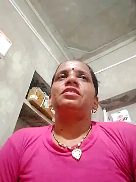 Snapshot of Anitarakkoli chatting on July 3, 2026, 11:27 am Anitarakkoli online show from July 3, 2026, 11:27 am