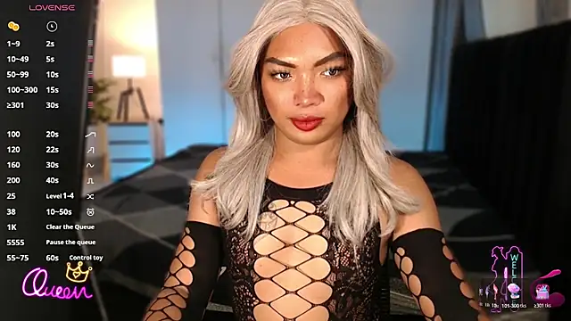 Ur Sexybuttercup69 online show from March 3, 2026, 7:47 am