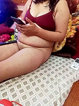 Snapshot of princess_model chatting on April 20, 2026, 2:42 pm princess model online show from April 20, 2026, 2:42 pm