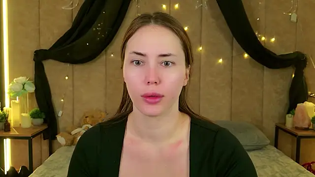 Arielle Vade online show from June 11, 2026, 5:16 am