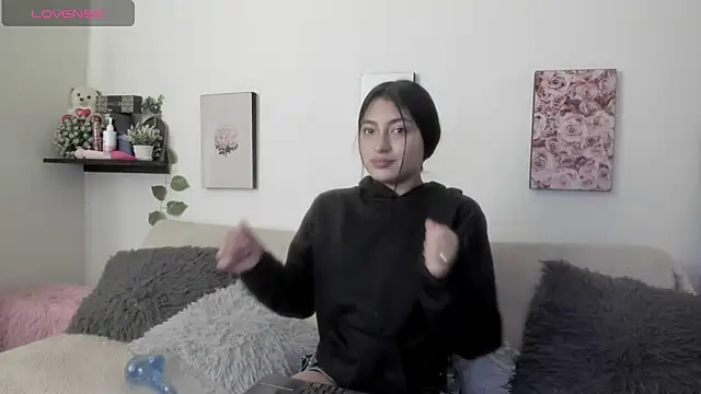 Alexaalove 1 online show from February 21, 2026, 1:01 pm