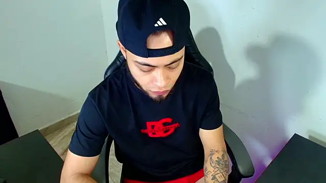 Xanderstone00 online show from March 3, 2026, 8:48 pm