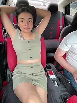 Violeta and Charlie online show from March 22, 2026, 1:14 pm