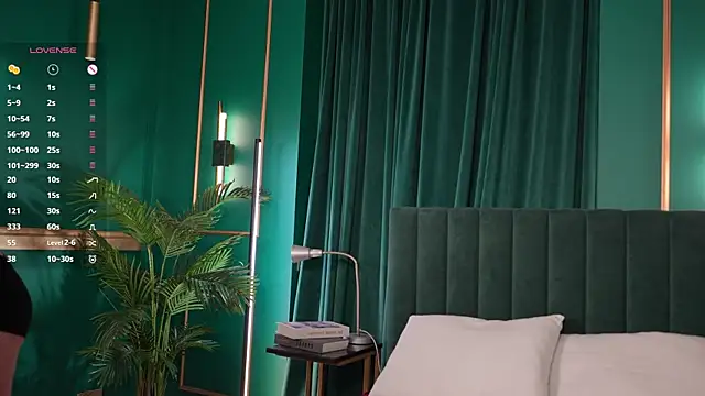 roxy morrison x online show from February 23, 2026, 5:43 pm