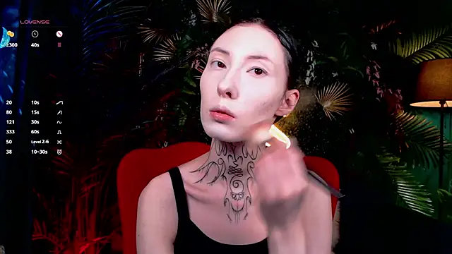 roxy morrison x online show from April 29, 2026, 3:43 am