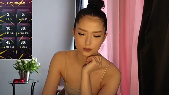 Whitney11 1131 online show from March 9, 2026, 7:56 am