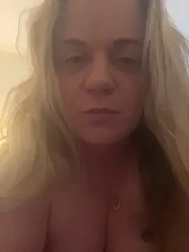 Snapshot of Piper_Milf_36 chatting on February 11, 2026, 1:38 pm Piper Milf 36 online show from February 11, 2026, 1:38 pm