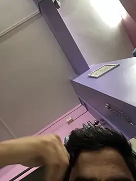 hassuniii online show from February 14, 2026, 9:22 pm