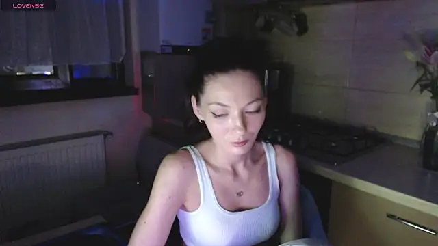 Snapshot of AyanaGrumpix chatting on June 8, 2026, 1:28 am AyanaGrumpix online show from June 8, 2026, 1:28 am