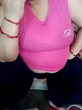 Simran 008 online show from April 10, 2026, 7:02 am