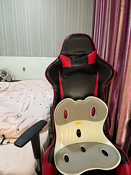 A-cola online show from April 20, 2026, 1:58 pm