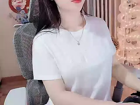 Snapshot of Agnelyn___ chatting on April 30, 2026, 12:33 pm Agnelyn online show from April 30, 2026, 12:33 pm