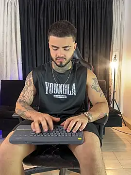 Benjii Carter1 online show from March 13, 2026, 3:13 am