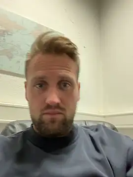 lovefuess online show from February 12, 2026, 8:42 am