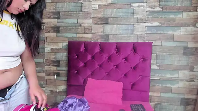 Kitty Tits online show from February 19, 2026, 12:23 pm