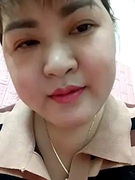 Kee-kimlee online show from February 18, 2026, 2:40 am