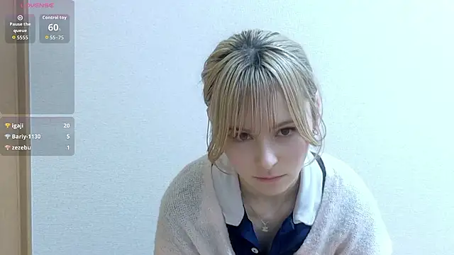 Snapshot of e_ri_ka93 chatting on April 23, 2026, 9:52 am e ri ka93 online show from April 23, 2026, 9:52 am