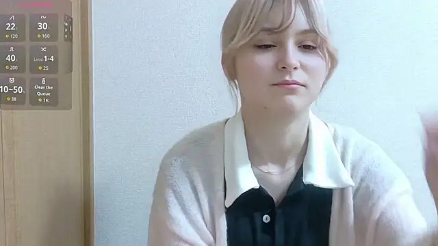 Snapshot of e_ri_ka93 chatting on May 26, 2026, 1:29 pm e ri ka93 online show from May 26, 2026, 1:29 pm