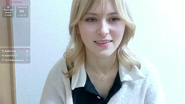 Snapshot of e_ri_ka93 chatting on June 23, 2026, 2:04 pm e ri ka93 online show from June 23, 2026, 2:04 pm