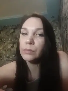 AlisaLowq online show from February 10, 2026, 1:59 pm