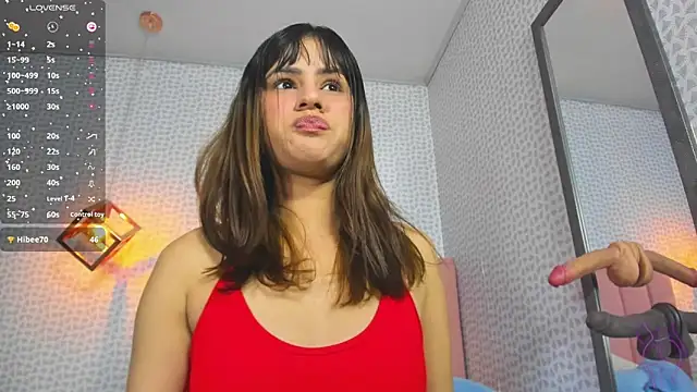 KAROLAGREY online show from April 1, 2026, 1:41 pm