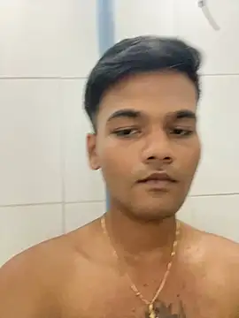 Snapshot of Dazzling_dude chatting on May 25, 2026, 6:47 pm Dazzling dude online show from May 25, 2026, 6:47 pm