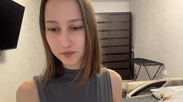 Snapshot of VickieKush chatting on July 27, 2026, 7:04 am VickieKush online show from July 27, 2026, 7:04 am