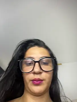 leolule online show from February 13, 2026, 8:49 pm