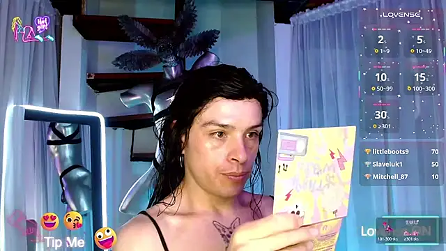 Snapshot of DanniHotBoy02 chatting on May 23, 2026, 12:49 am DanniHotBoy02 online show from May 23, 2026, 12:49 am