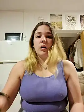 Dulcexpecado online show from March 11, 2026, 10:16 pm