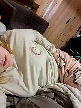 Dulcexpecado online show from March 20, 2026, 9:30 pm