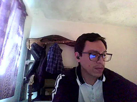 Snapshot of 5ecsmachin3 chatting on February 9, 2026, 9:30 pm 5ecsmachin3 online show from February 9, 2026, 9:30 pm