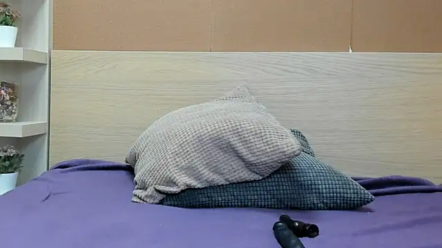 PinkyTwerkyX online show from November 15, 2025, 1:18 pm