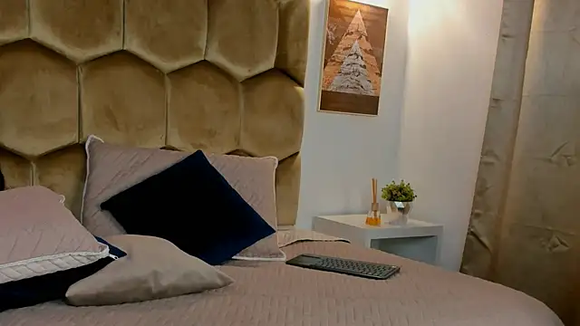 Snapshot of Mia_Reyesjs chatting on February 14, 2026, 9:55 pm Mia Reyesjs online show from February 14, 2026, 9:55 pm