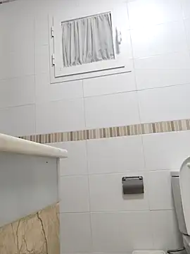 anitamadrid online show from February 14, 2026, 10:50 pm