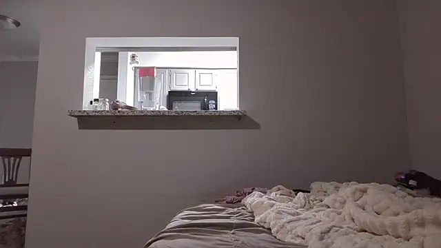 CreamyCookiee online show from March 5, 2026, 4:08 am